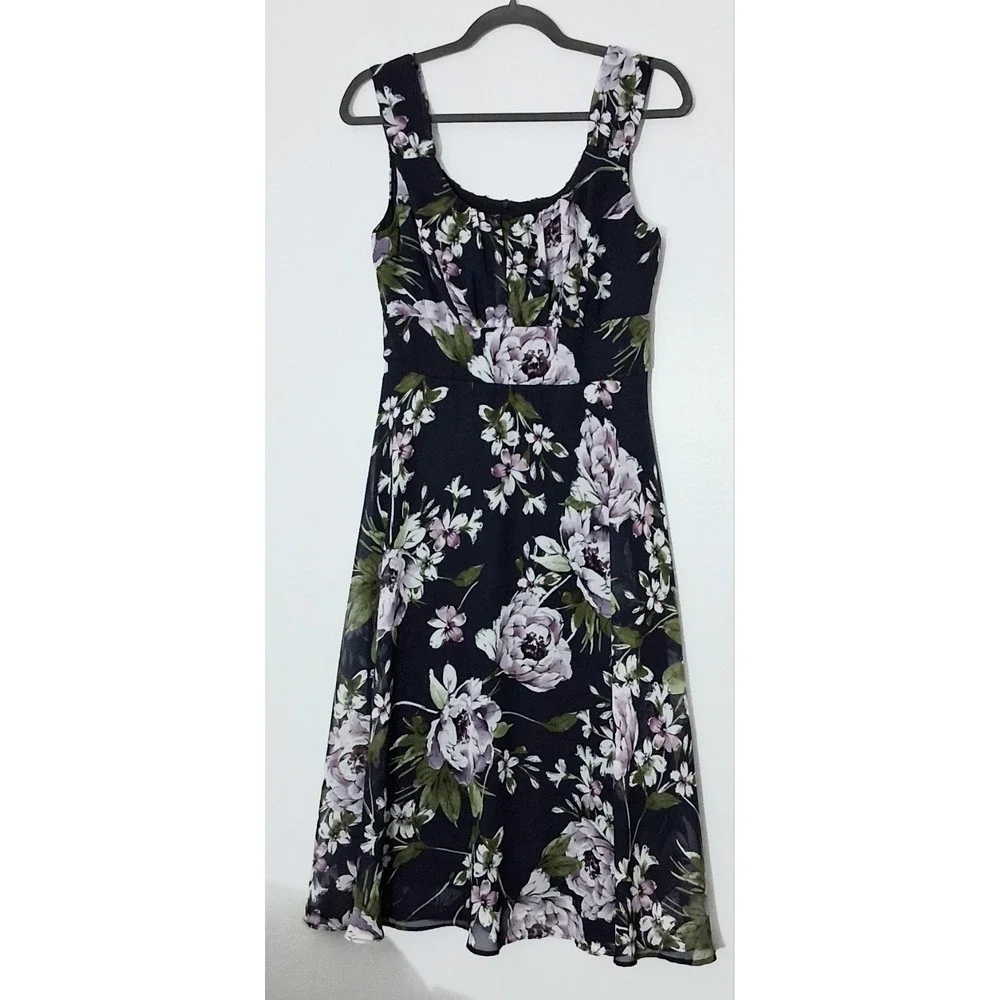 Connected Apparel Dress Size 6 Navy Purple Floral Sleeveless Lined Pre-owned